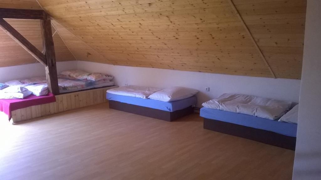 Penzion U Slunce Jaroměř Quarto foto